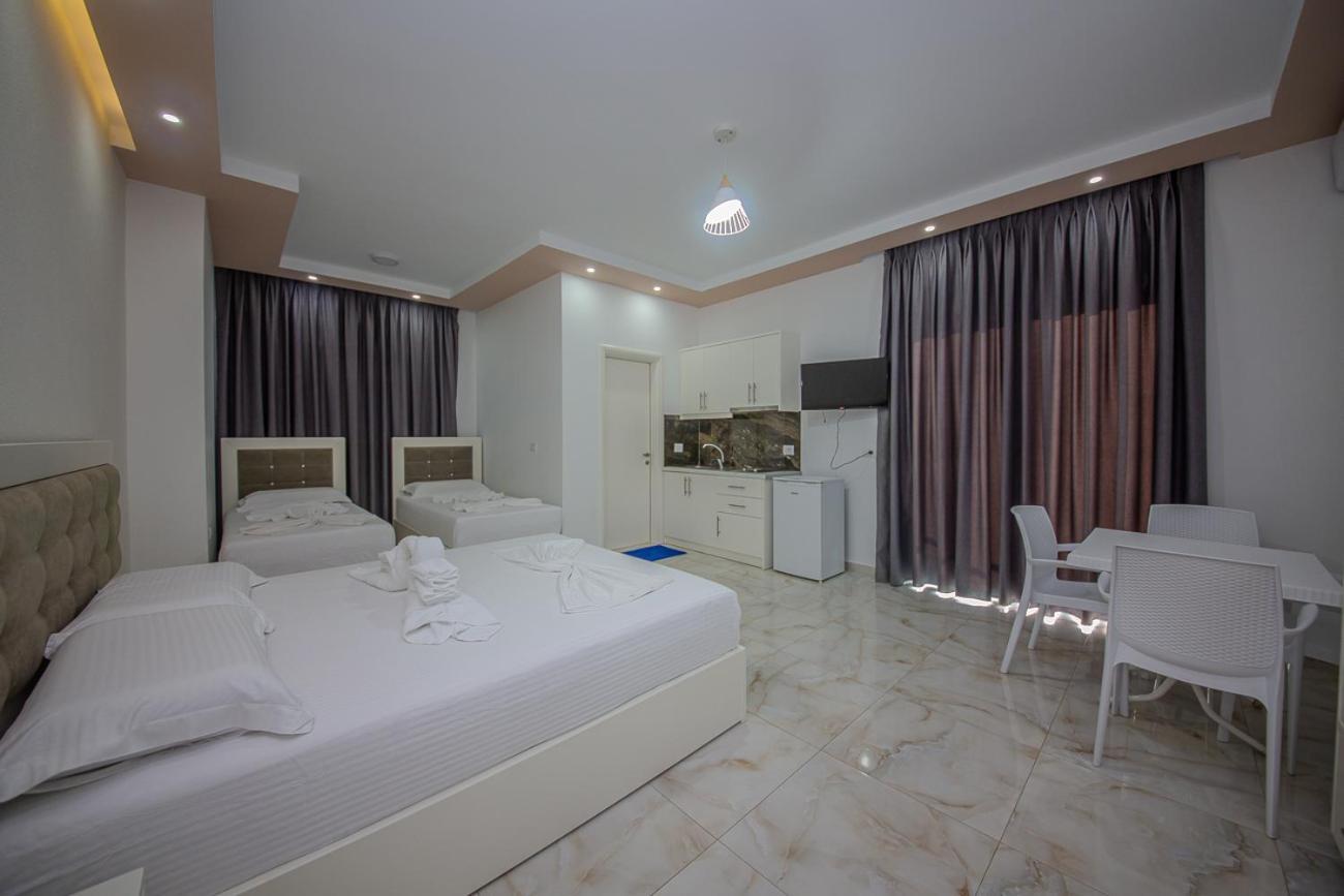 Hotel Landi Ksamil Exterior photo