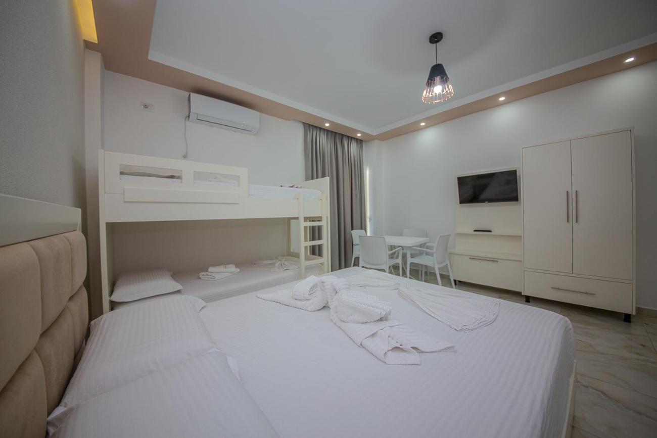 Hotel Landi Ksamil Exterior photo